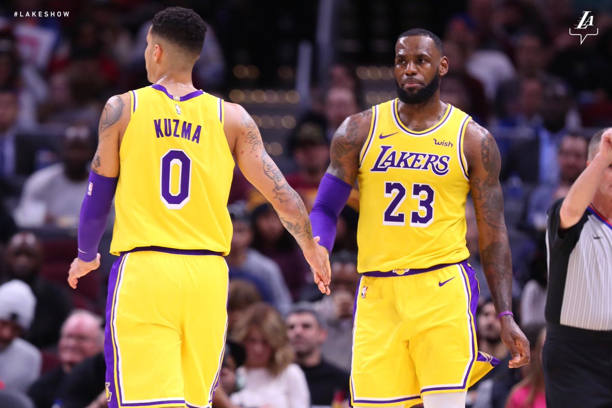 守和进攻必 守和进攻必